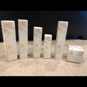 Arbonne Advanced R9 Extra Moisture Kit NWT